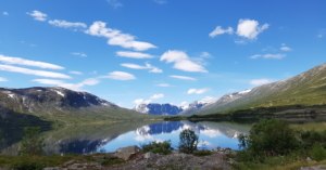 Sommarbilete mot breidalen
